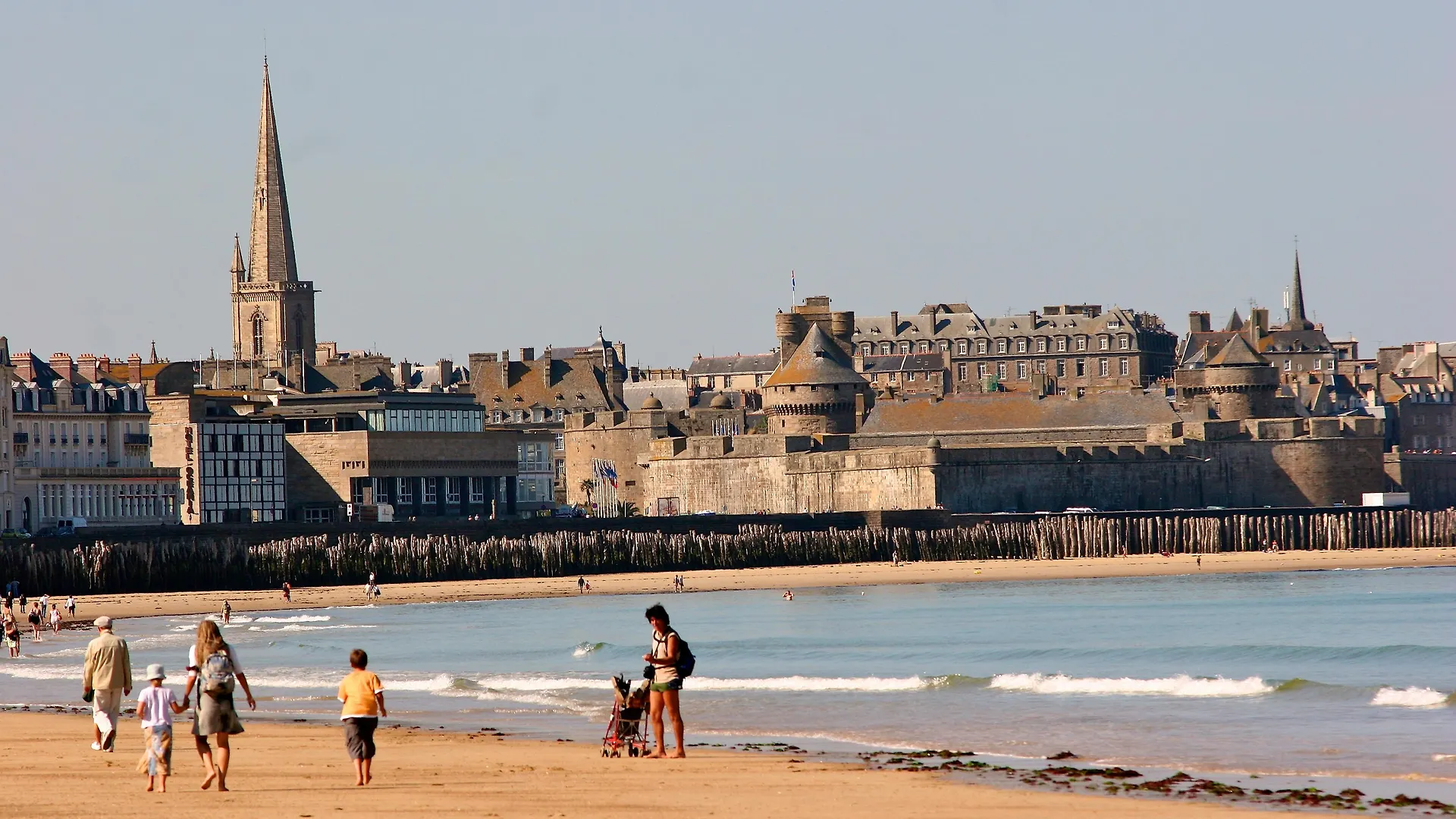 Grand Hotel Des Thermes Saint-Malo 5*,