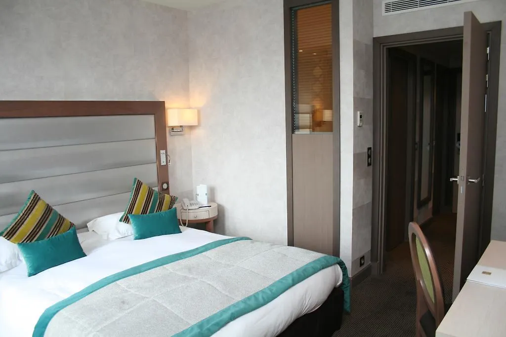 Grand Hotel Des Thermes Saint-Malo 5*,  France